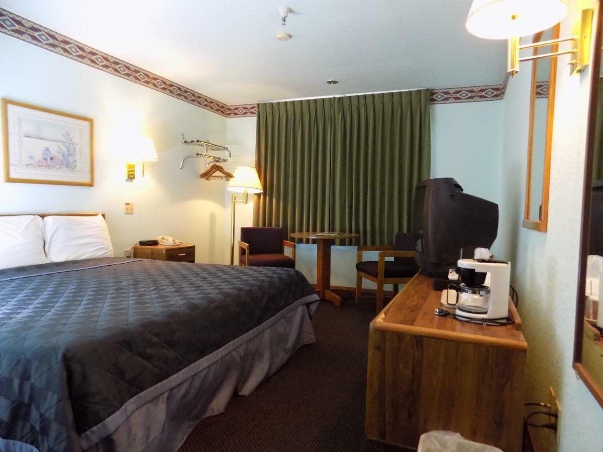 Sunset Inn Tucumcari Nm Экстерьер фото